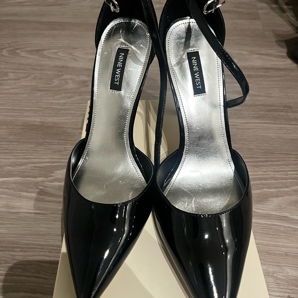 Nine West Black Slingback Pumps with Stiletto